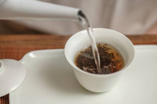 各類茶的注水方式，不同的茶泡茶時怎么注水