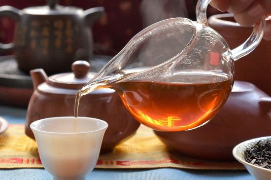 老茶浸蜜有什么功效，茶葉浸蜂蜜治咳嗽