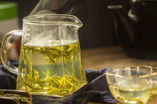 蜂蜜泡茶葉的副作用，蜂蜜泡茶葉有什么禁忌