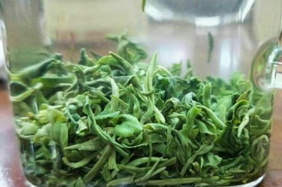 什么茶葉容易放香精，香精茶有什么危害？