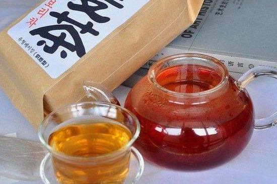 飯店喝的聞起很香的茶，餐館里的蕎麥茶還是大麥茶？