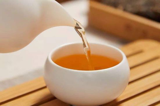 泡好的茶水放冰箱能保存多久，泡好的茶冷藏放多久？