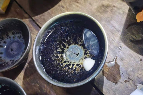 怎么鑒別建盞化學(xué)釉，真假建盞的對比與辨別