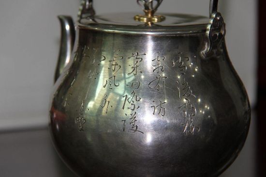 銀壺泡茶后為什么會(huì)變黑，銀壺內(nèi)膽發(fā)黑怎么辦