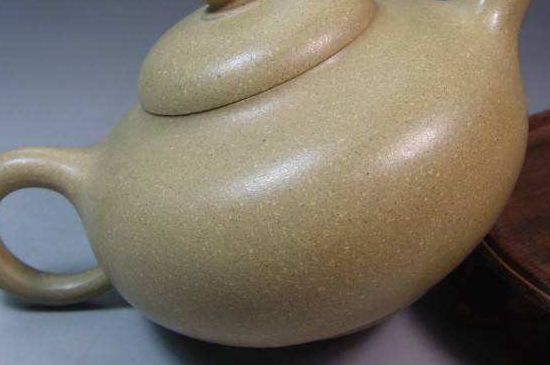 一把真正的本山綠泥壺最低多少錢，什么價(jià)格能買到本山綠泥紫砂壺？
