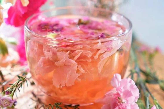 玫瑰花的最佳搭配，喝玫瑰花茶搭配什么喝好？