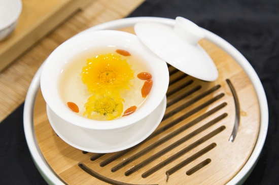 菊花茶天天喝行嗎，每天喝菊花泡茶喝好嗎？