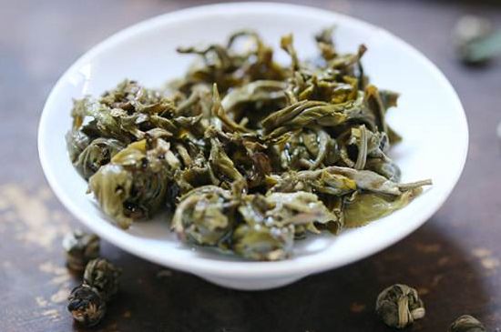 茉莉龍珠泡開后為什么都是梗，茉莉龍珠泡開后什么樣？