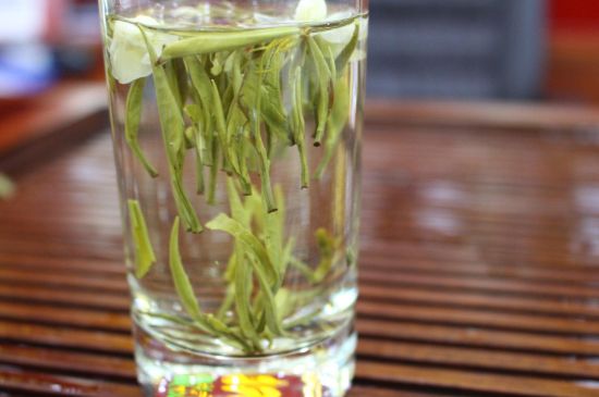 茉莉銀針屬于什么茶，茉莉銀針適合什么人喝？