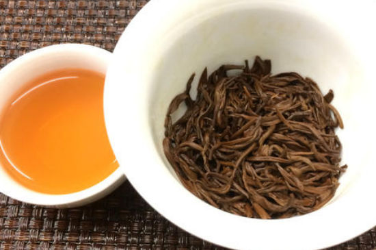 新茶和陳茶的區(qū)別，新茶和陳茶的介紹