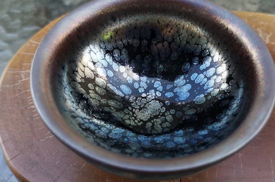 化工建盞是什么樣子的，建盞如何區(qū)分化工釉