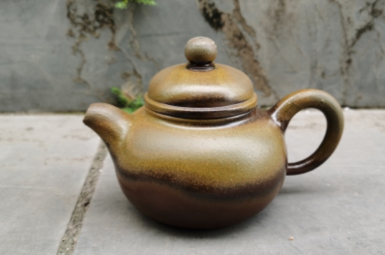 廣西欽州坭興陶可以泡多種茶嗎，坭興陶是一壺一茶嗎?