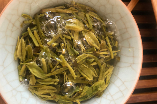 什么綠茶茶葉唇齒留香，哪個(gè)品種綠茶香氣好？