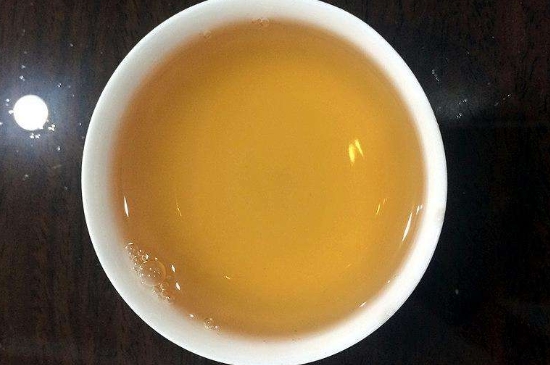 白茶三年為藥七年為寶的原理，為什么說一年茶三年藥七年寶？