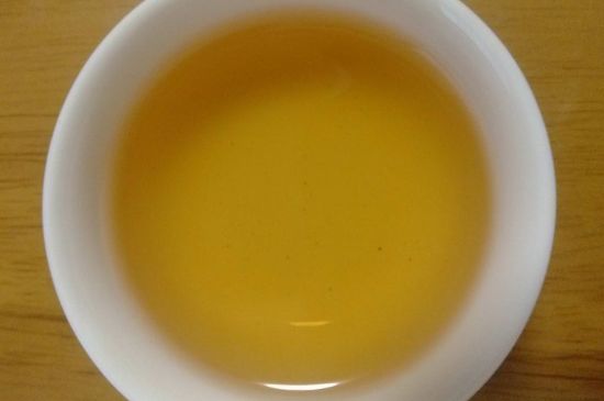 肉桂茶和大紅袍哪個貴，武夷山肉桂與大紅袍的價格比較