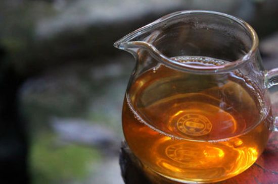 肉桂茶和大紅袍哪個貴，武夷山肉桂與大紅袍的價格比較