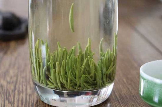 竹葉青和毛尖的區(qū)別，毛尖和竹葉青怎么分辨？