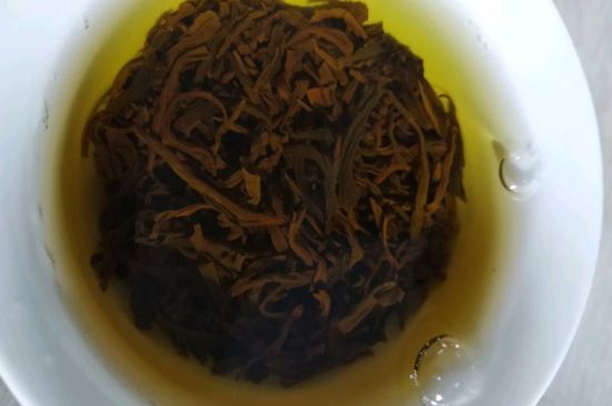 正山小種很細(xì)還很黑亮，正山小種越細(xì)越好嗎