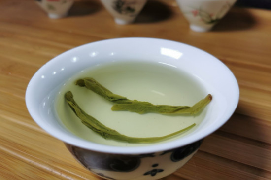 什么綠茶茶葉唇齒留香，哪個(gè)品種綠茶香氣好？