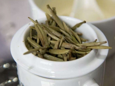 白茶煮好還是泡好喝，老白茶是泡還是煮？