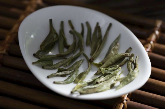 新白毫銀針和老白毫銀針的區(qū)別，新老白毫銀針的品質(zhì)特征