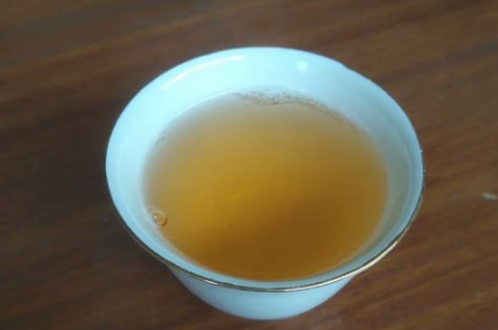 黑茶排濕毒的身體表現(xiàn)，喝黑茶排毒反應(yīng)癥狀