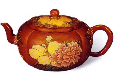清康熙·宜興紫砂胎琺瑯彩四季花卉菱花式茶壺